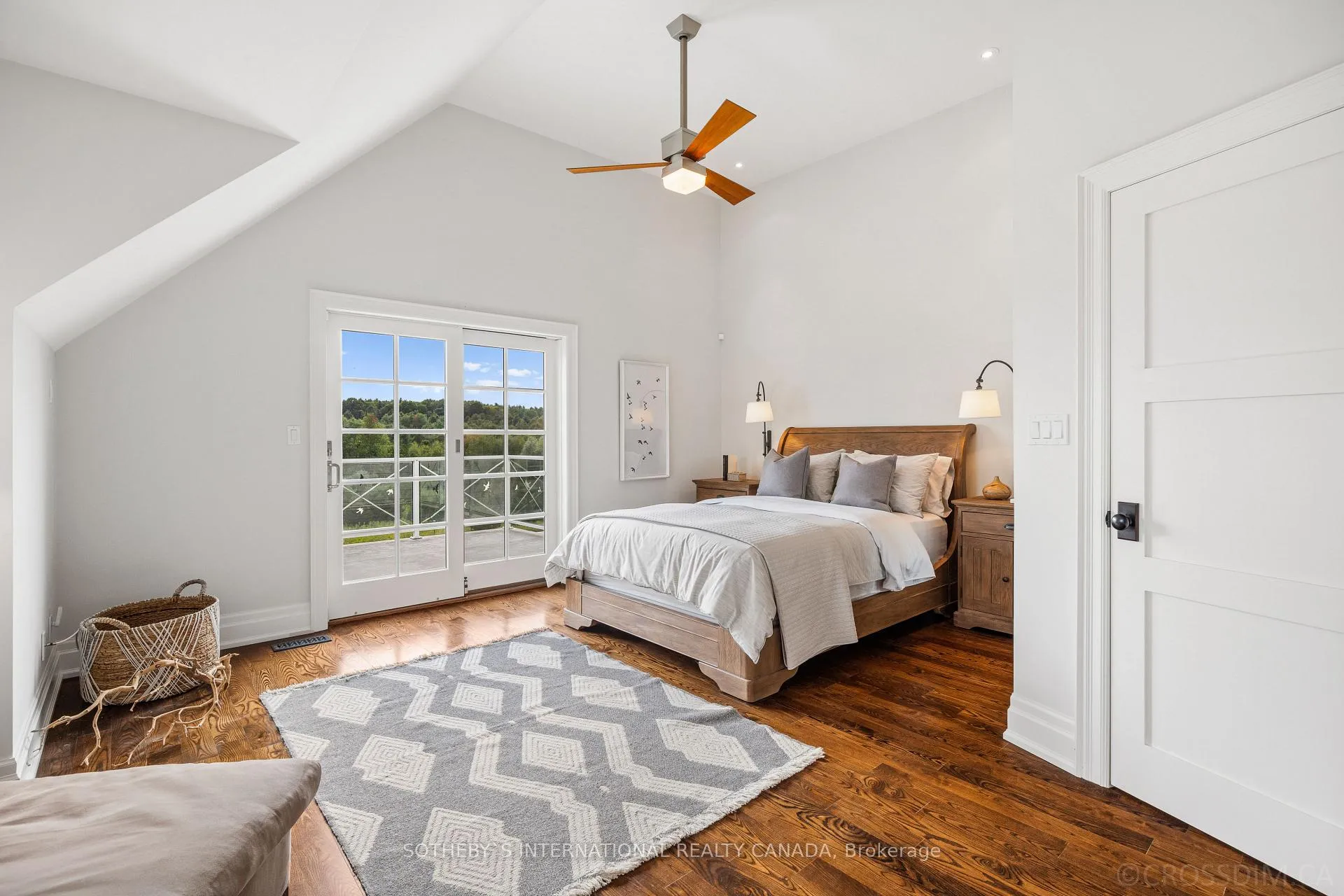 Photo 16 of 15664 Duffy's Lane, Caledon, Rural Caledon — HOMEH