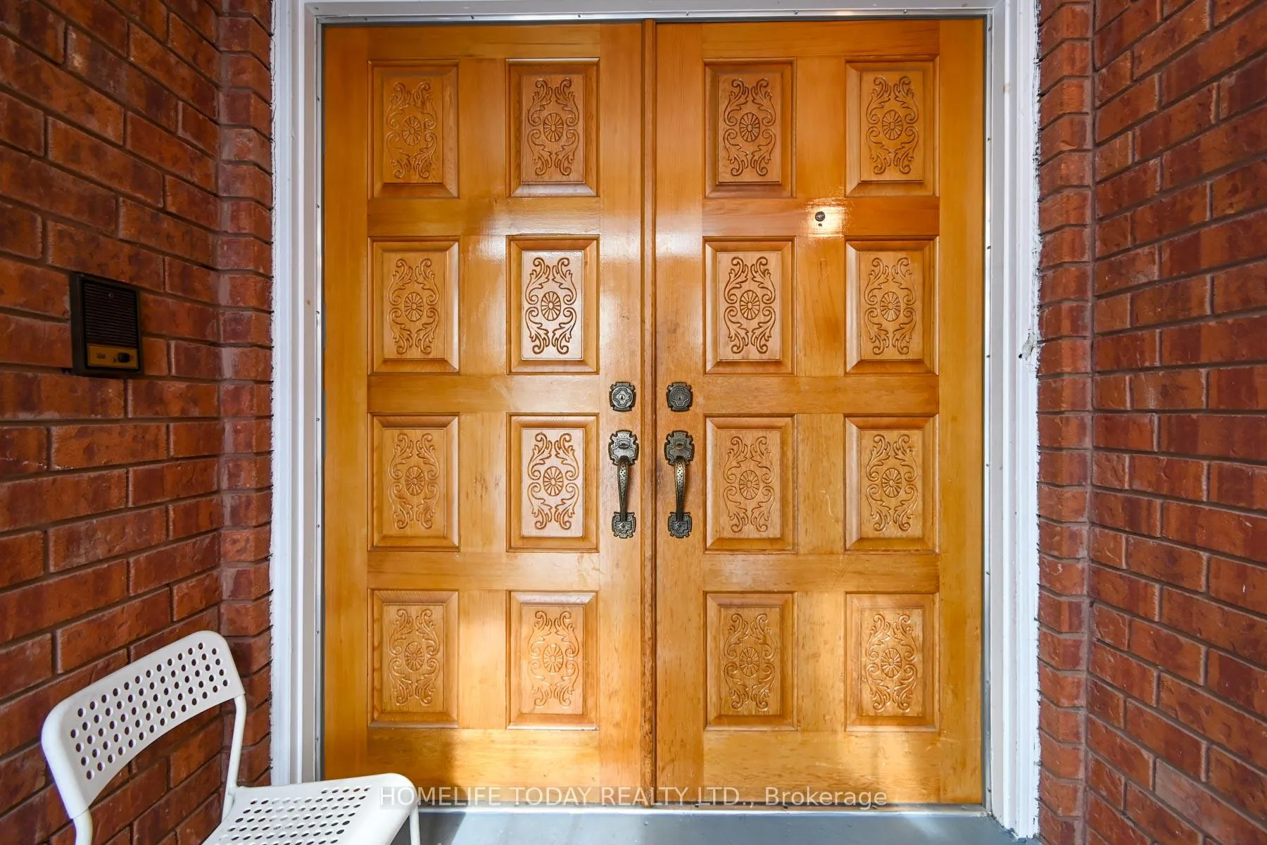 Photo 5 of 24 Eton Street, Markham, Village Green-South Unionville — HOMEH