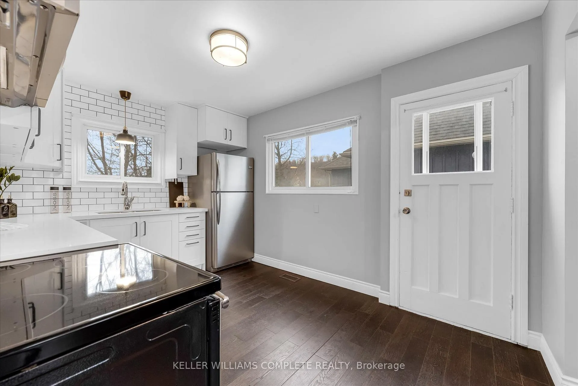 Photo 12 of 47 Battlefield Drive, Hamilton, Stoney Creek — HOMEH