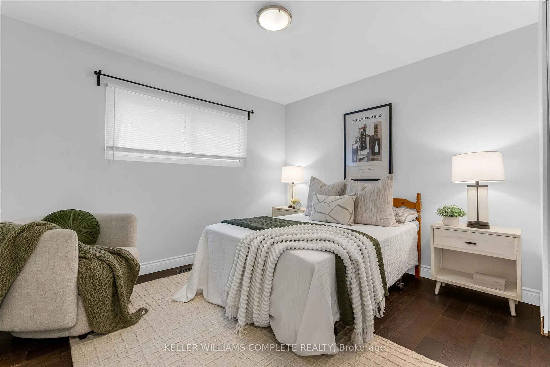 Photo 13 of 47 Battlefield Drive, Hamilton, Stoney Creek — HOMEH
