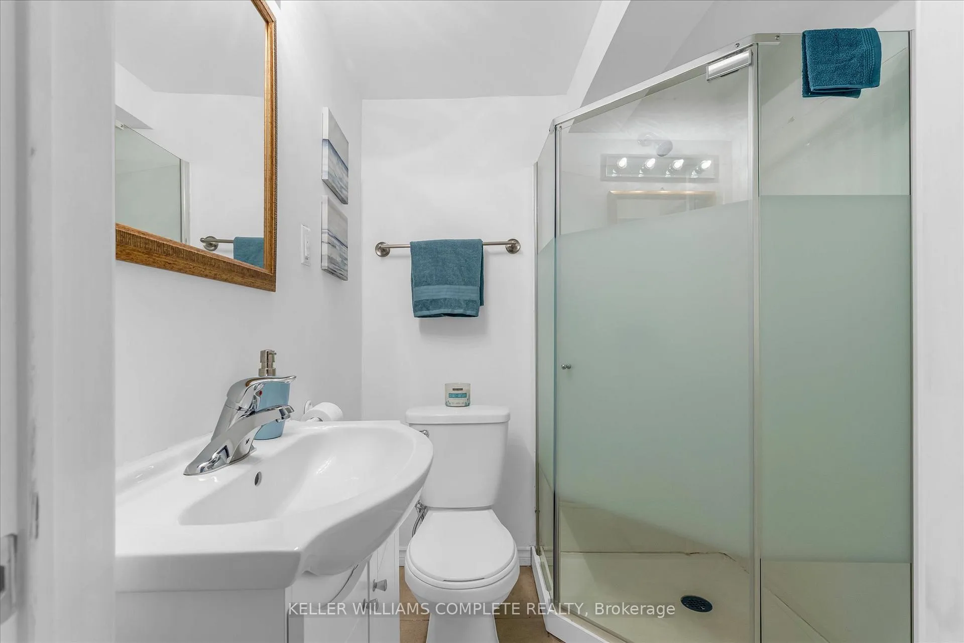 Photo 25 of 47 Battlefield Drive, Hamilton, Stoney Creek — HOMEH