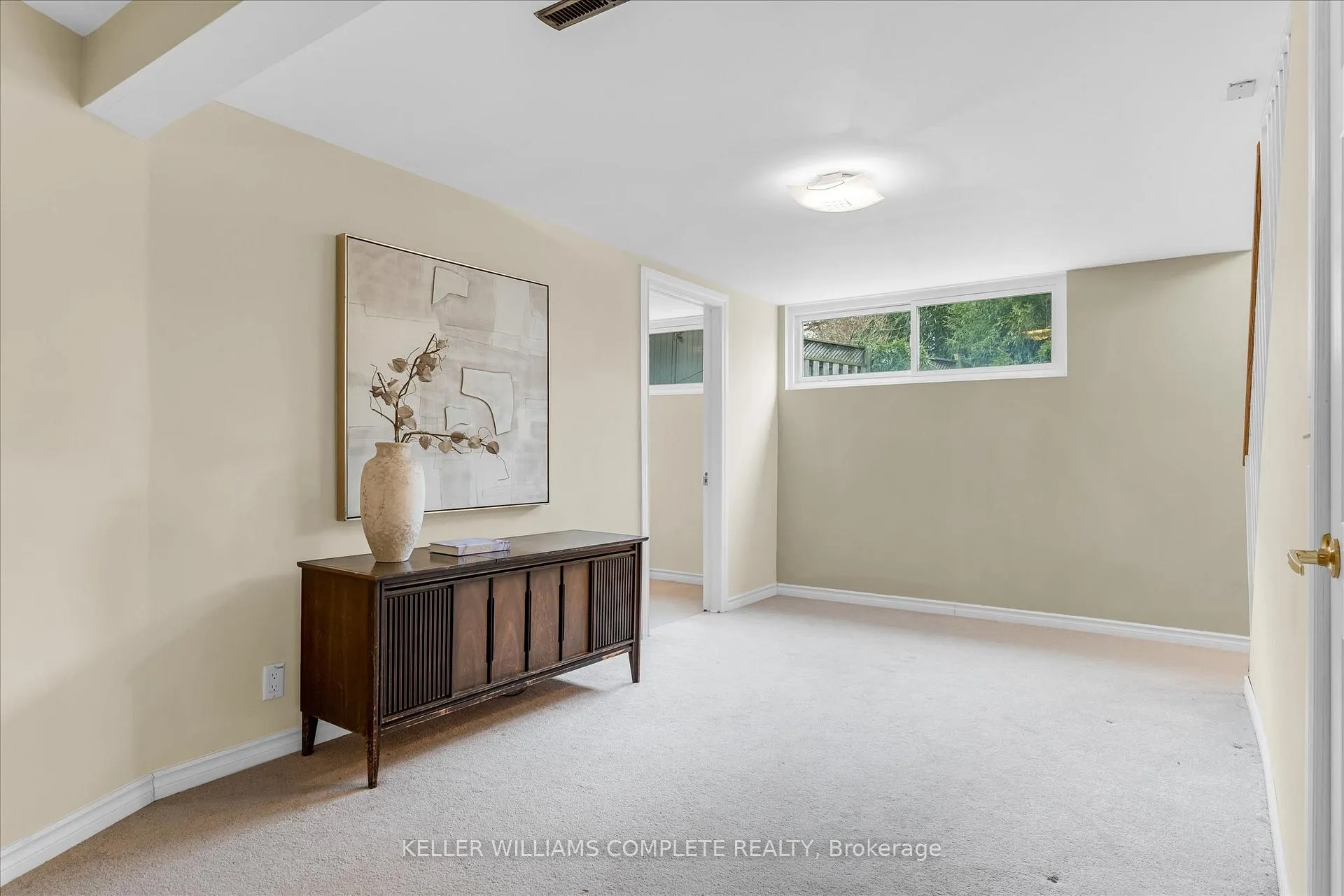 Photo 26 of 47 Battlefield Drive, Hamilton, Stoney Creek — HOMEH