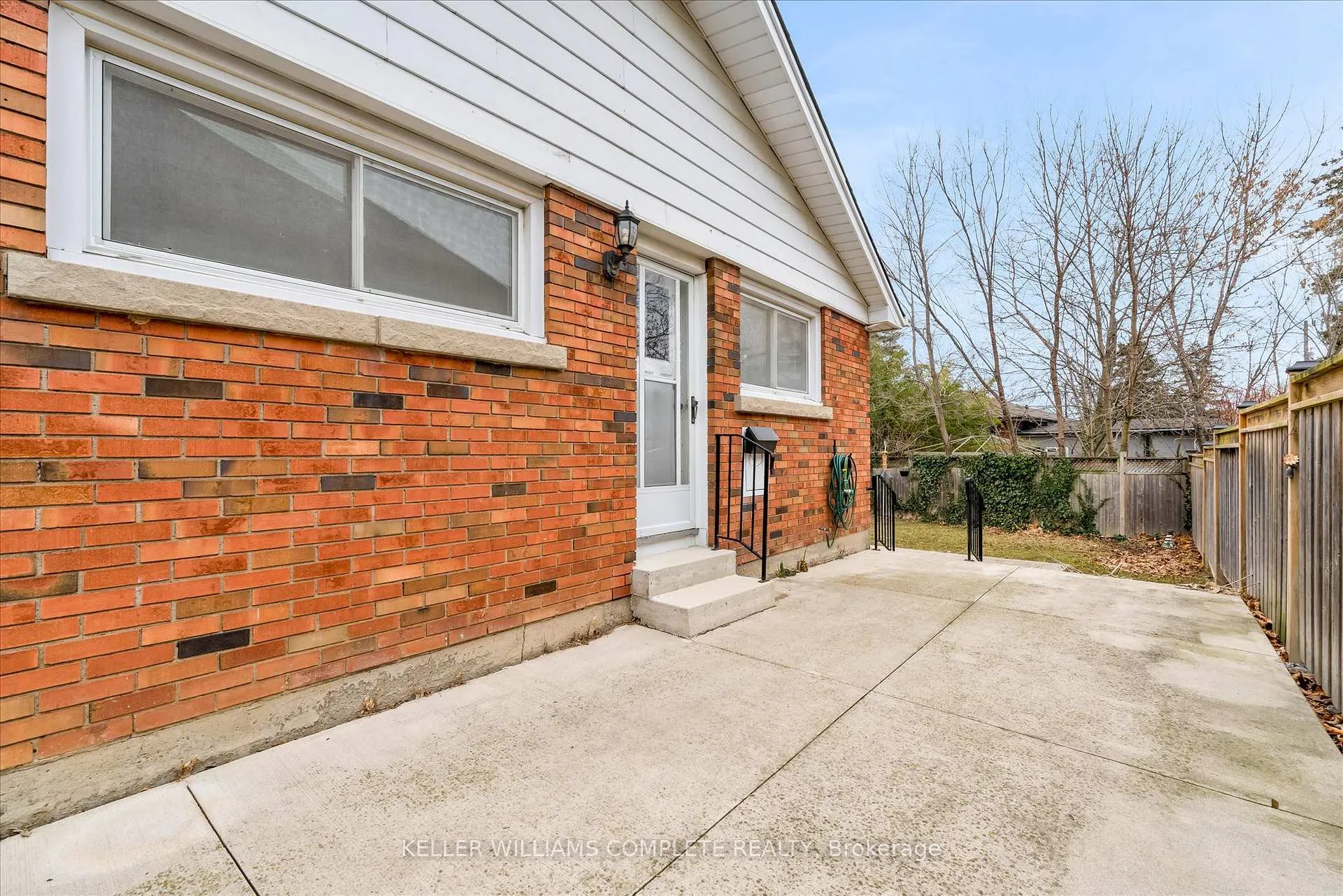 Photo 33 of 47 Battlefield Drive, Hamilton, Stoney Creek — HOMEH