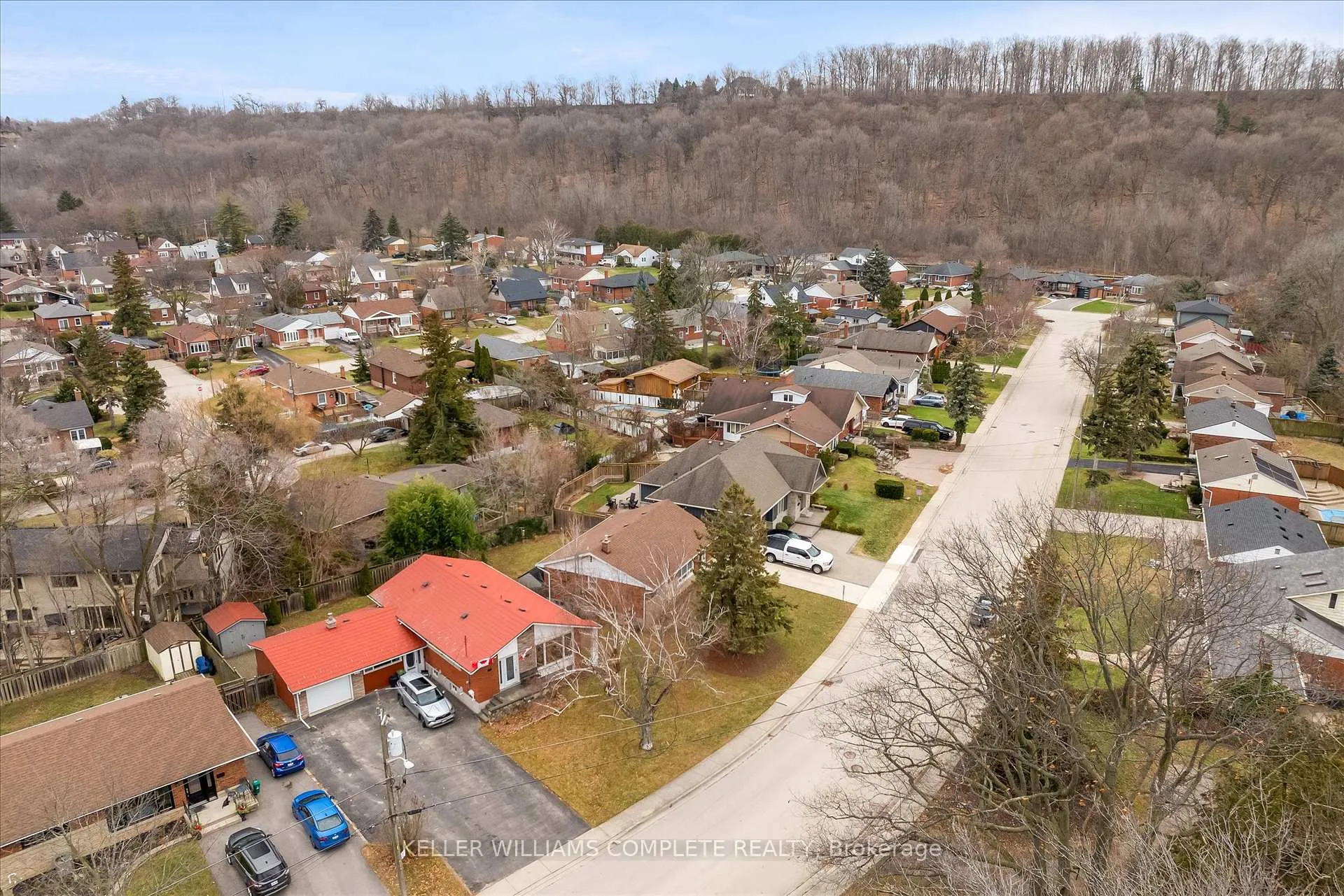 Photo 40 of 47 Battlefield Drive, Hamilton, Stoney Creek — HOMEH