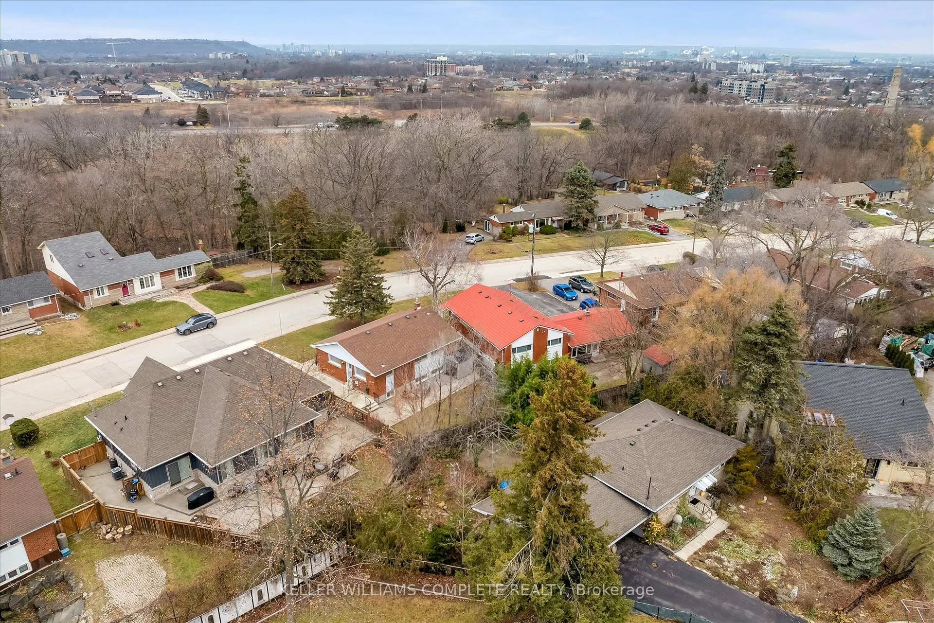 Photo 43 of 47 Battlefield Drive, Hamilton, Stoney Creek — HOMEH