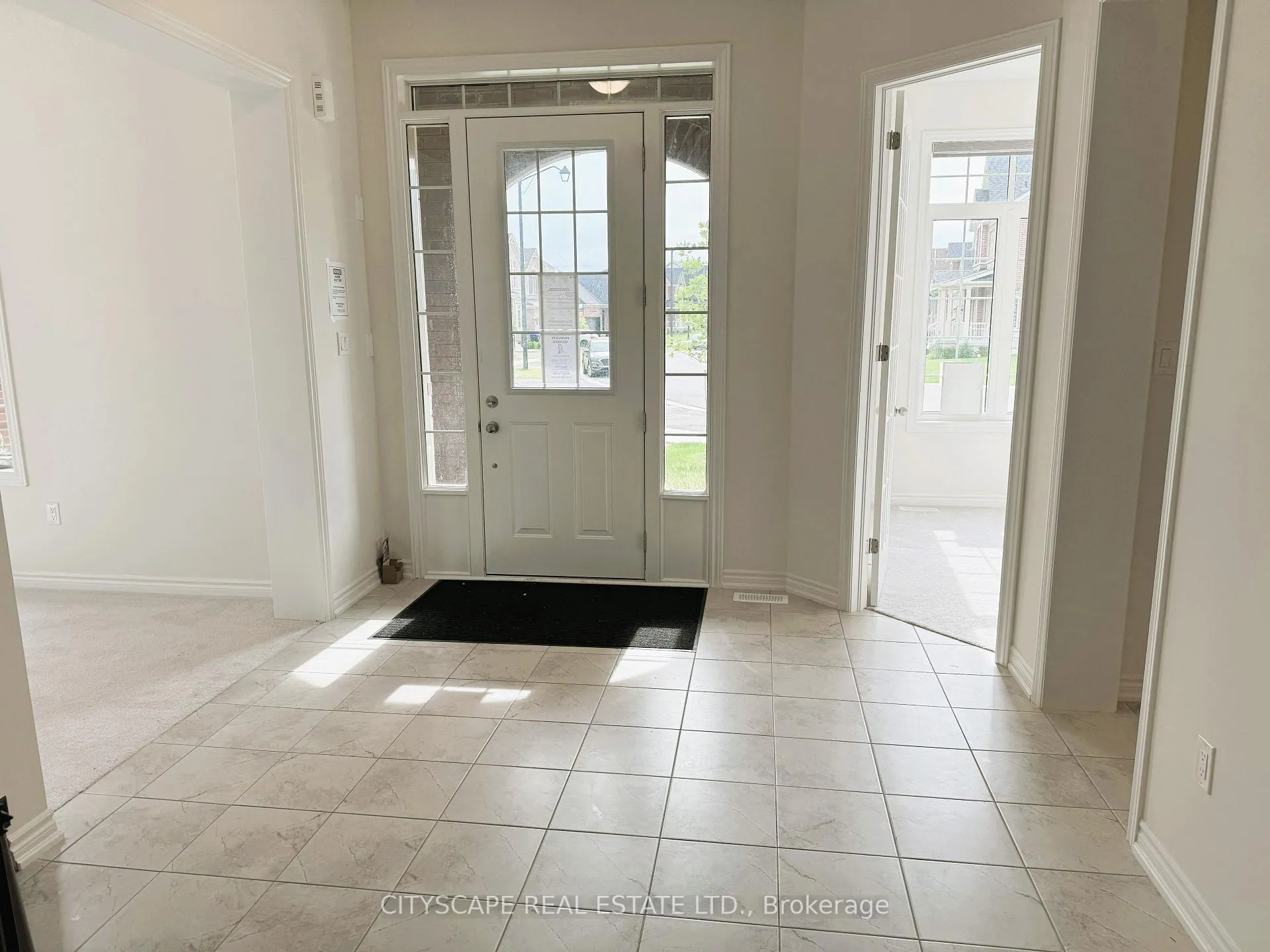 Photo 4 of 51 Sanford Circle, Springwater, Centre Vespra — HOMEH
