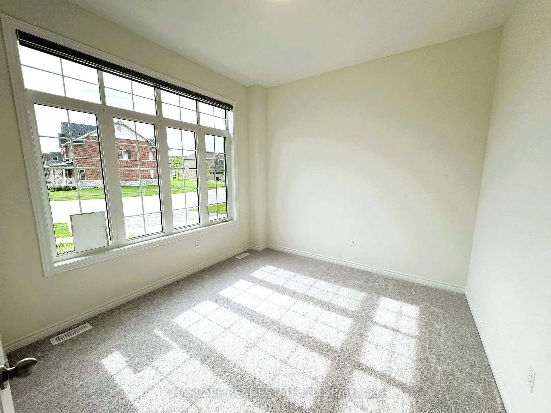 Photo 17 of 51 Sanford Circle, Springwater, Centre Vespra — HOMEH