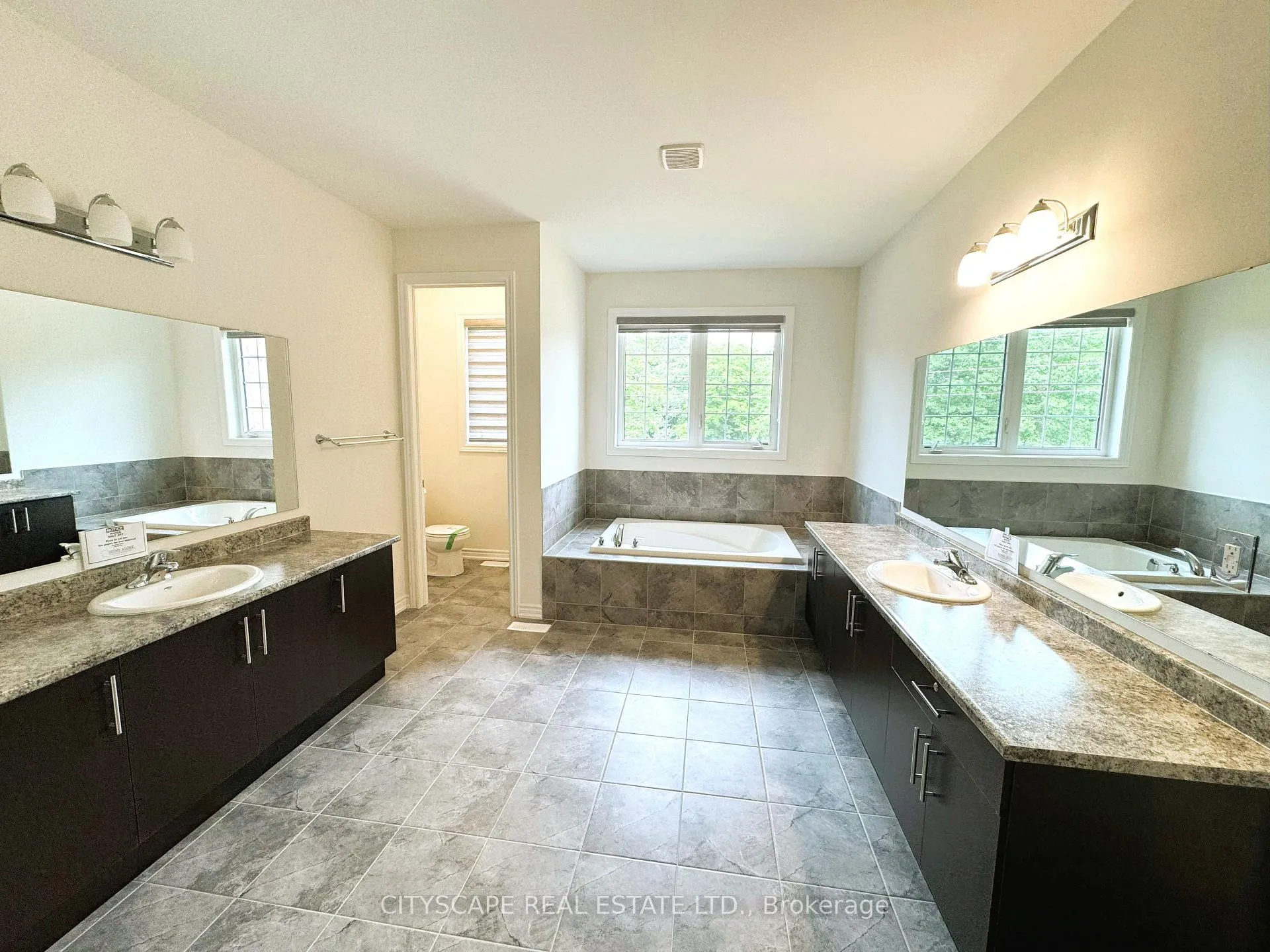 Photo 23 of 51 Sanford Circle, Springwater, Centre Vespra — HOMEH
