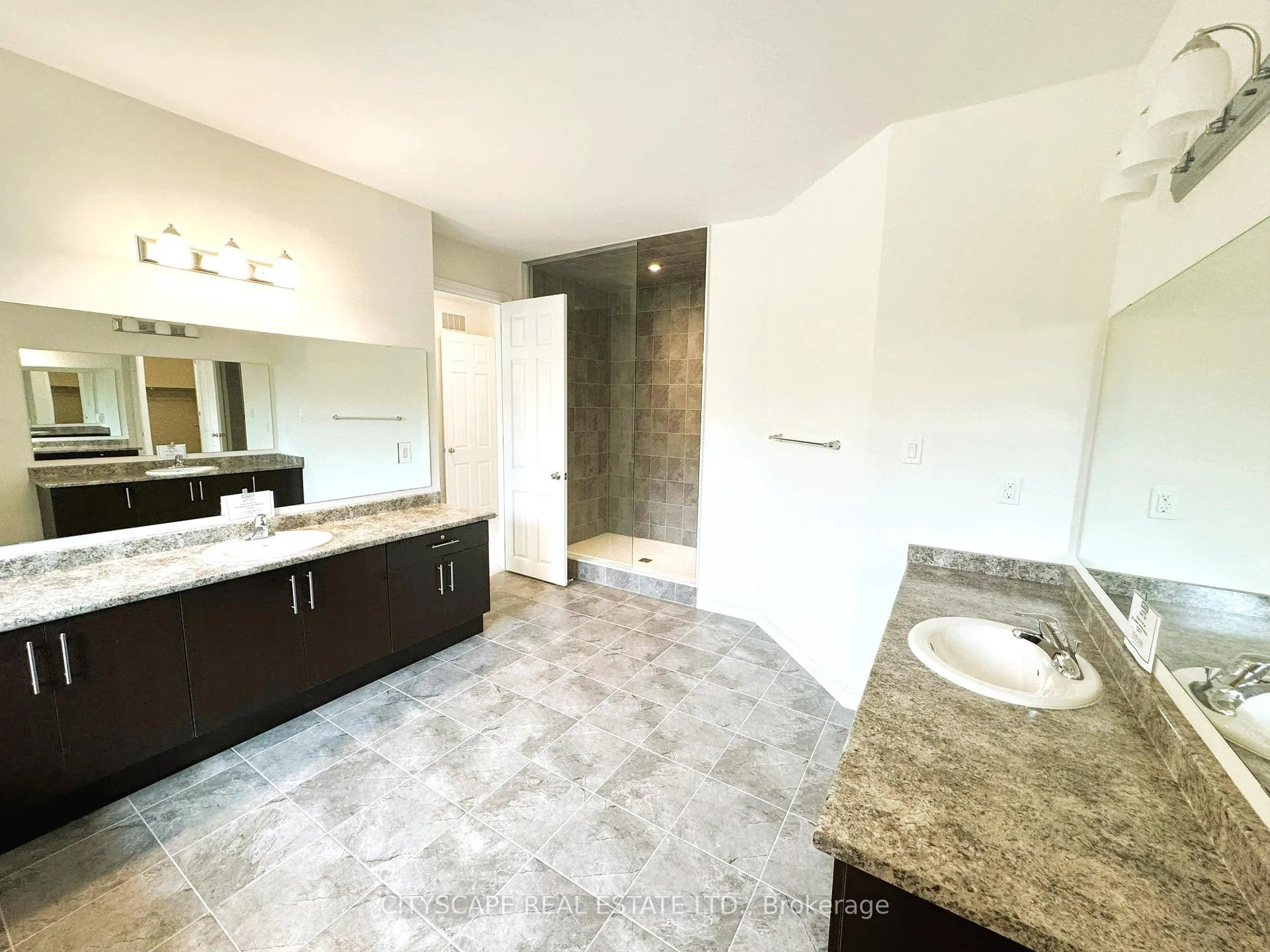 Photo 24 of 51 Sanford Circle, Springwater, Centre Vespra — HOMEH