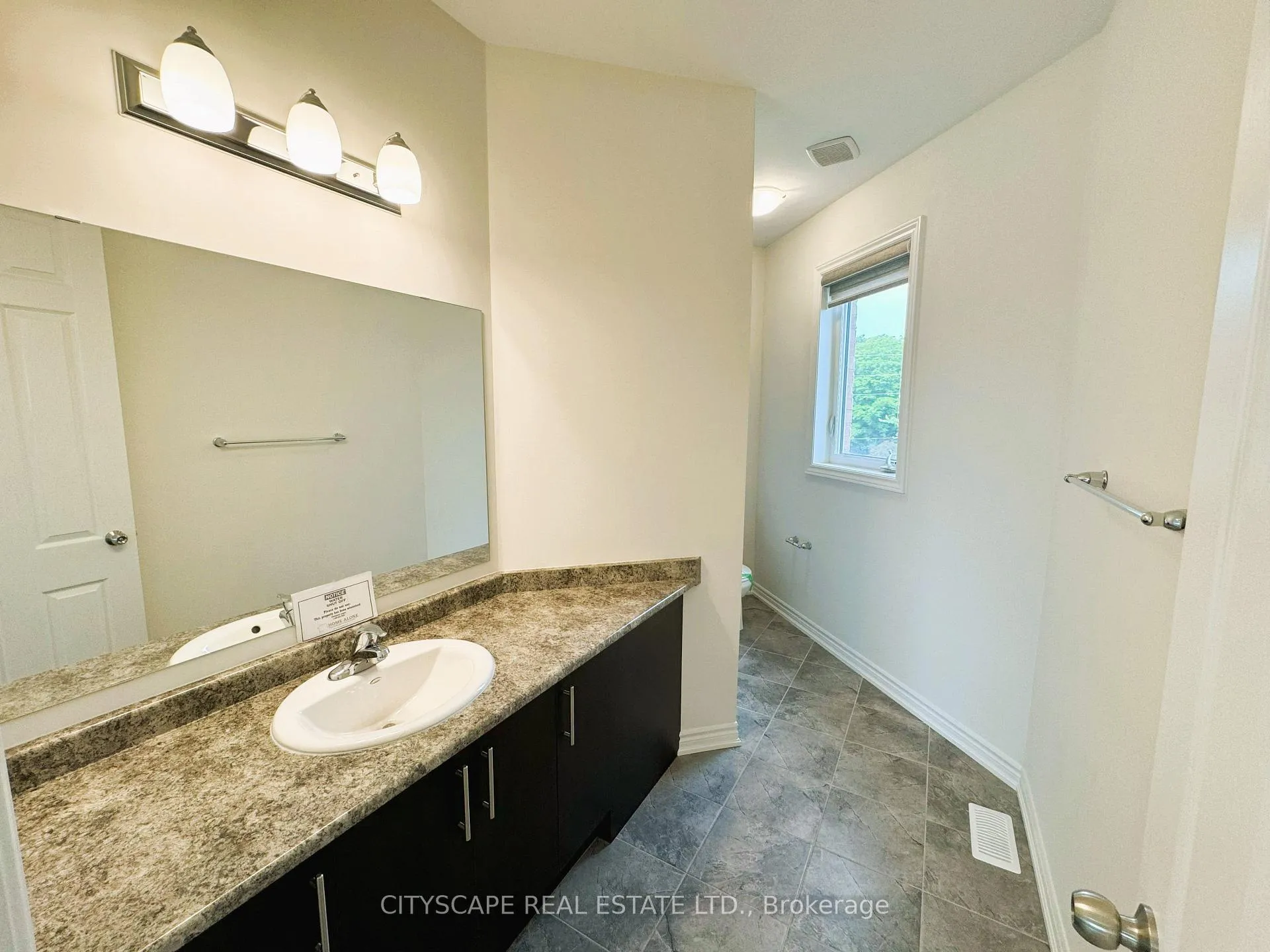 Photo 26 of 51 Sanford Circle, Springwater, Centre Vespra — HOMEH