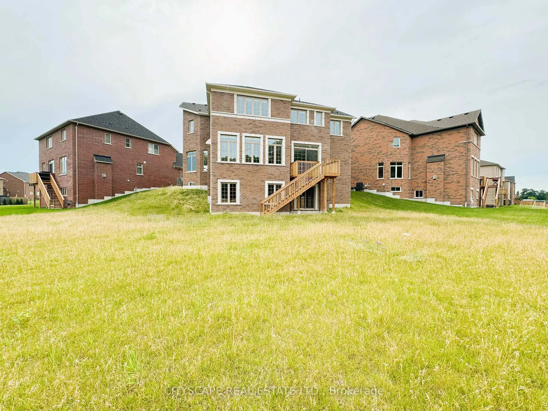 Photo 39 of 51 Sanford Circle, Springwater, Centre Vespra — HOMEH