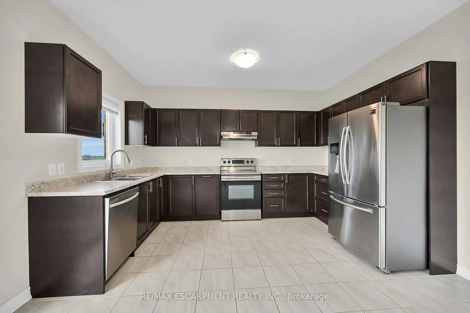 Photo 15 of 408 Dalgleish Trail, Hamilton, Stoney Creek Mountain — HOMEH