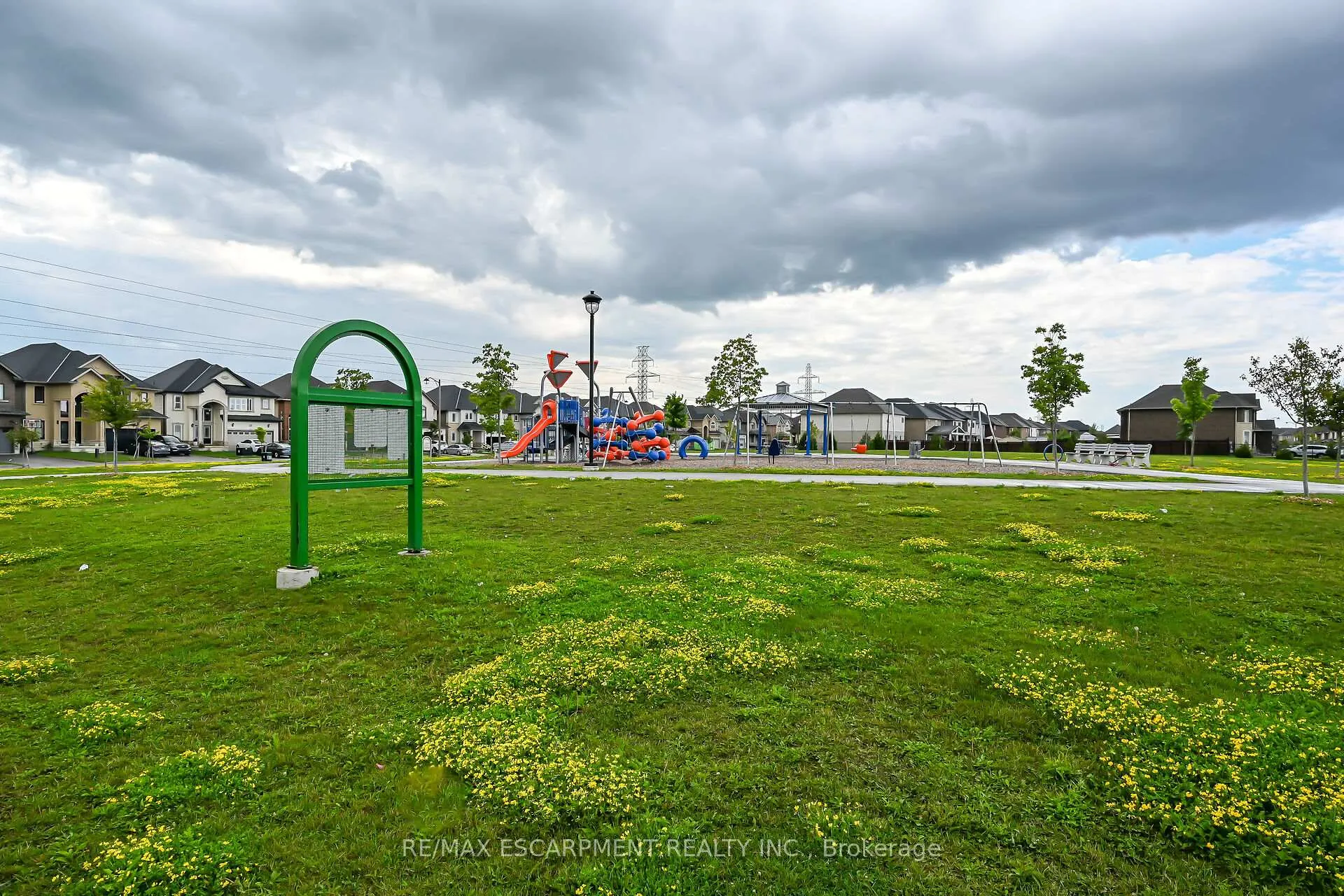 Photo 40 of 408 Dalgleish Trail, Hamilton, Stoney Creek Mountain — HOMEH