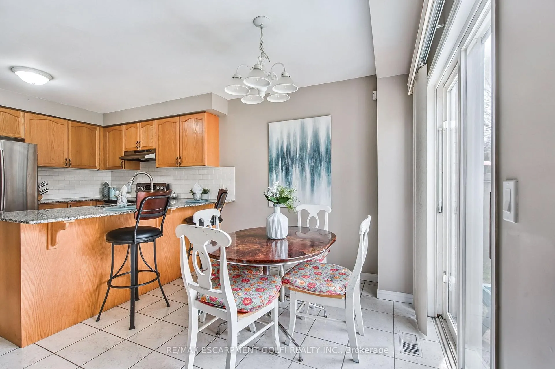 Photo 13 of 24 Diamond Court, Hamilton, Mountview — HOMEH