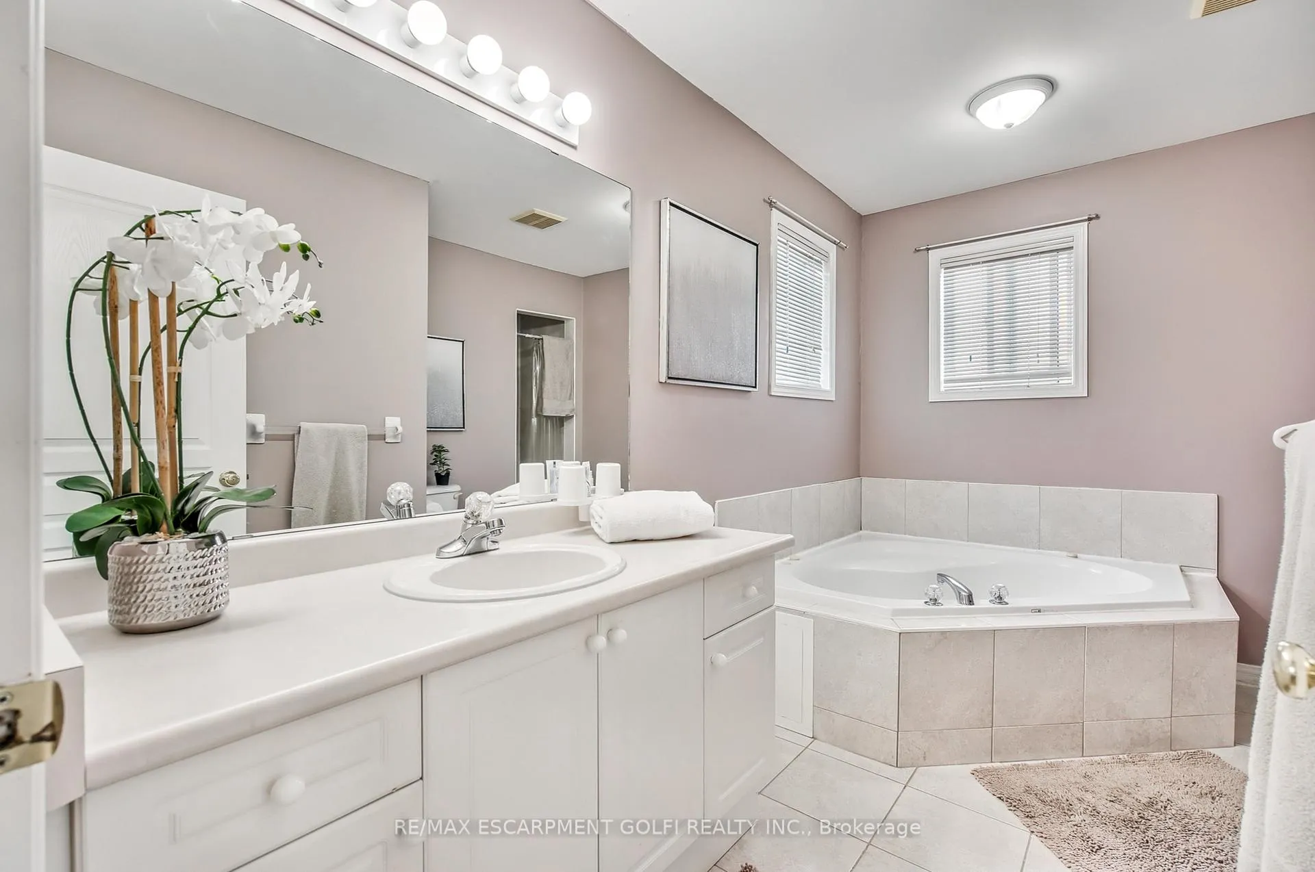 Photo 21 of 24 Diamond Court, Hamilton, Mountview — HOMEH