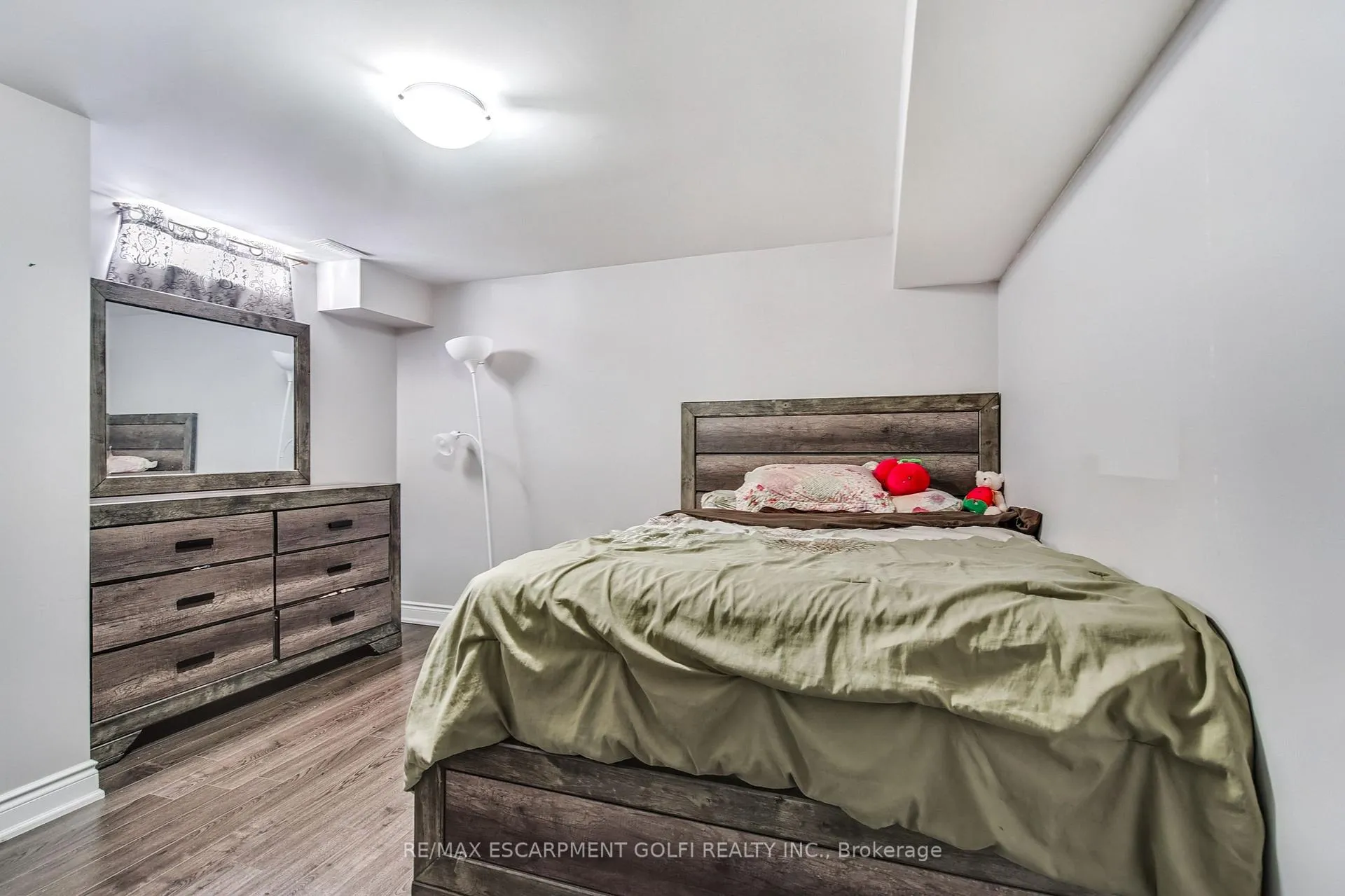 Photo 33 of 24 Diamond Court, Hamilton, Mountview — HOMEH