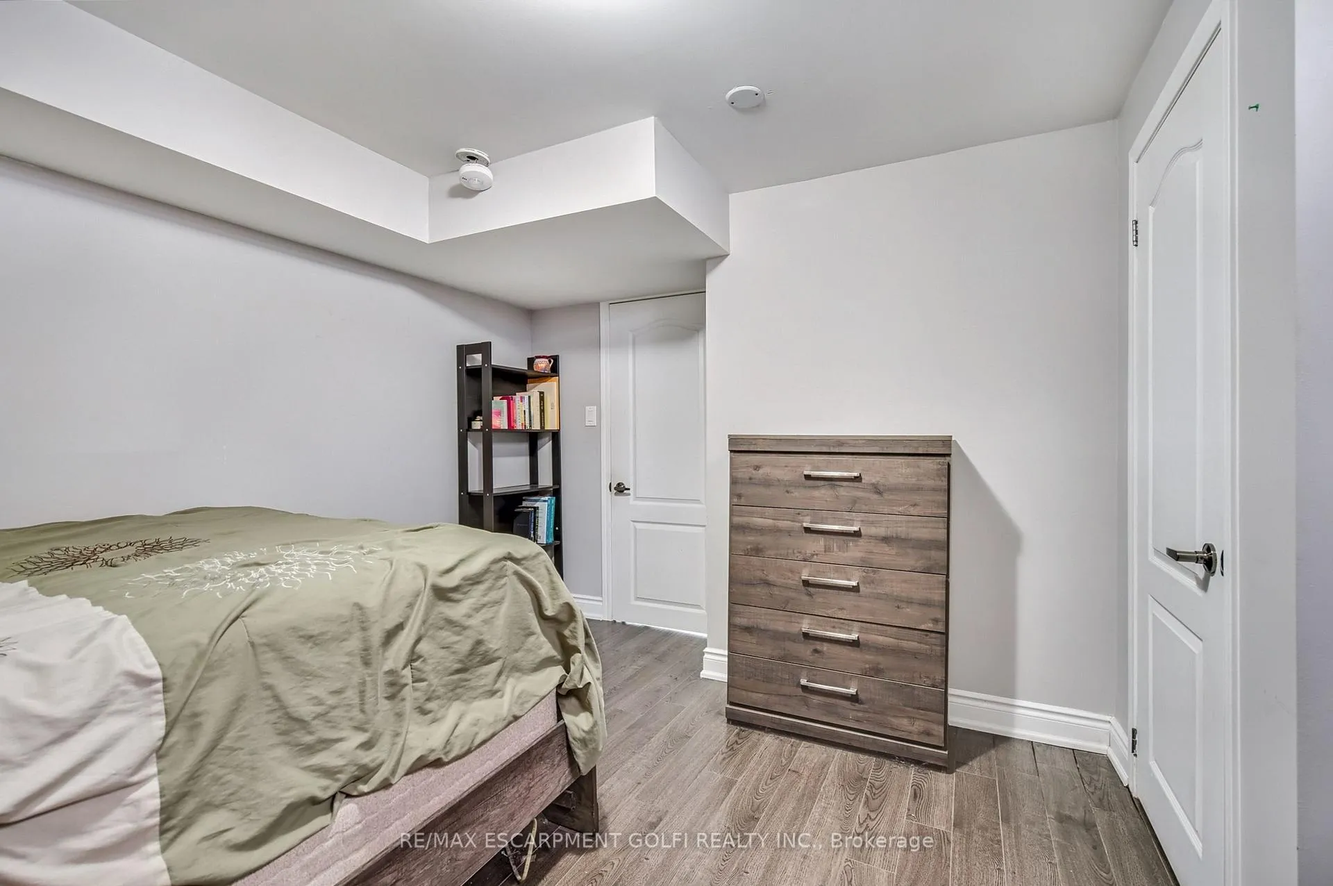 Photo 34 of 24 Diamond Court, Hamilton, Mountview — HOMEH