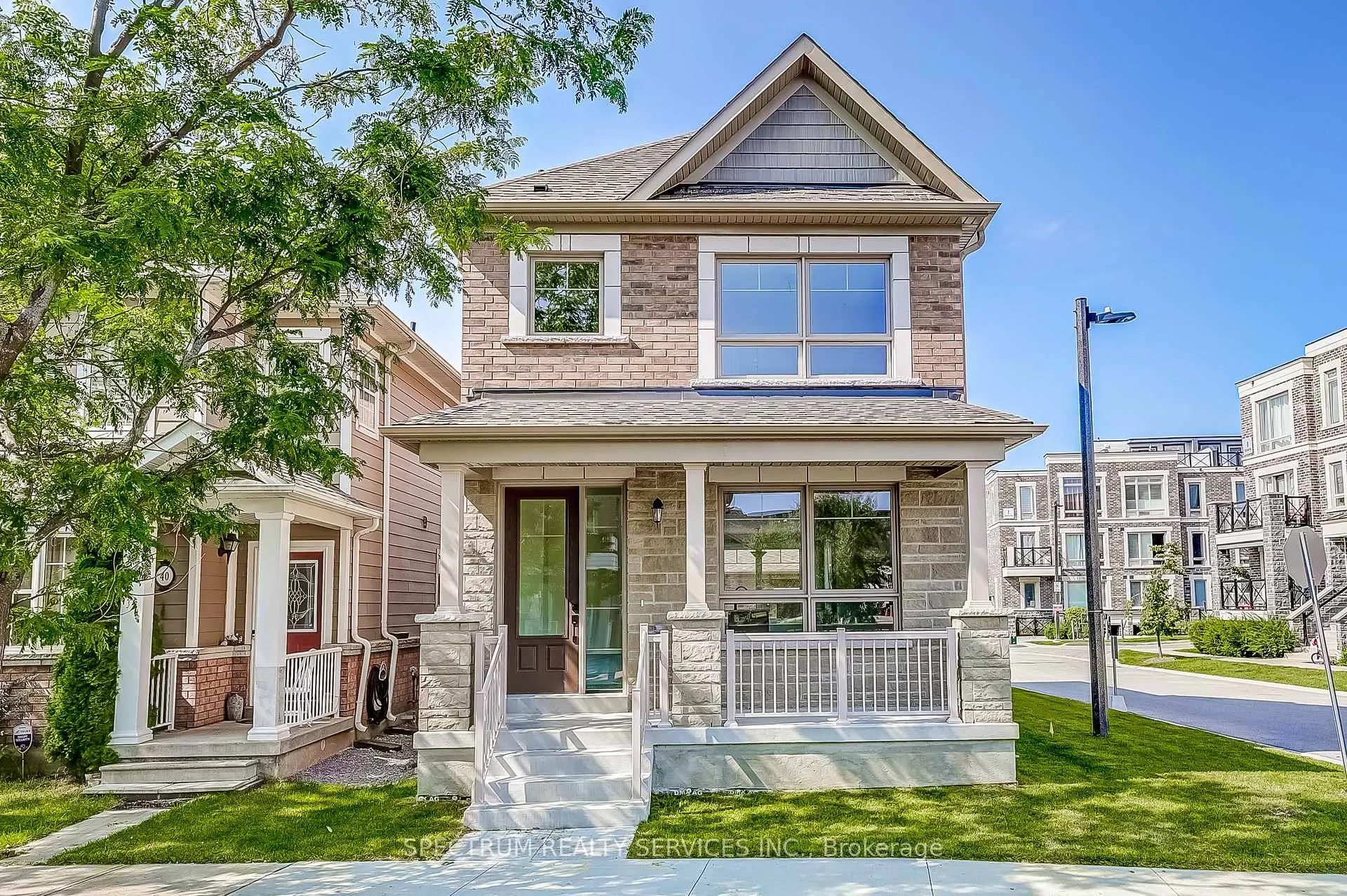 Photo 1 of 42 The Barley Lea Street, Markham, Cornell — HOMEH