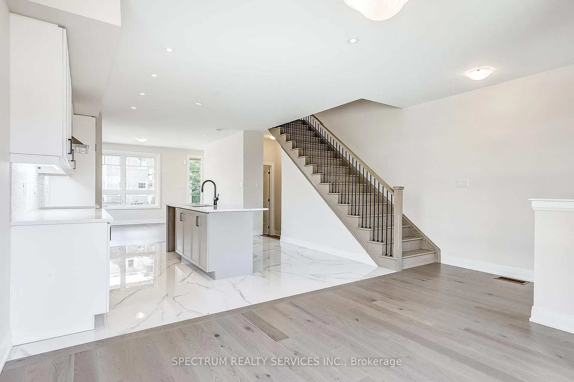Photo 12 of 42 The Barley Lea Street, Markham, Cornell — HOMEH
