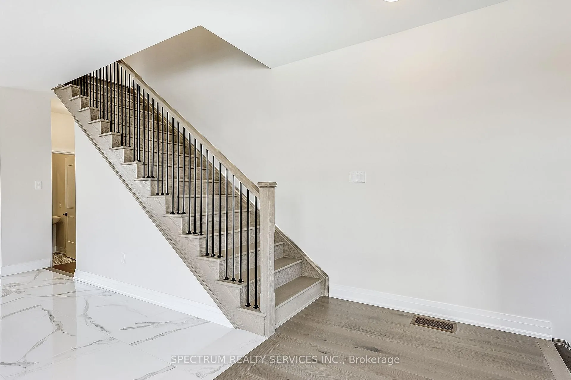 Photo 16 of 42 The Barley Lea Street, Markham, Cornell — HOMEH