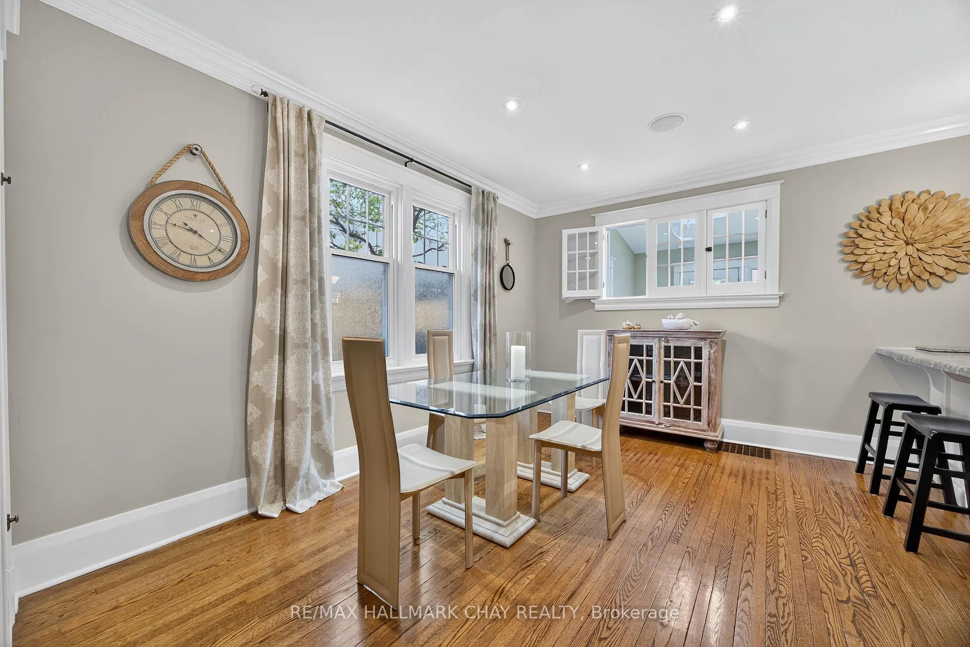 Photo 11 of 53 Eccles Street N, Barrie, Queen's Park — HOMEH