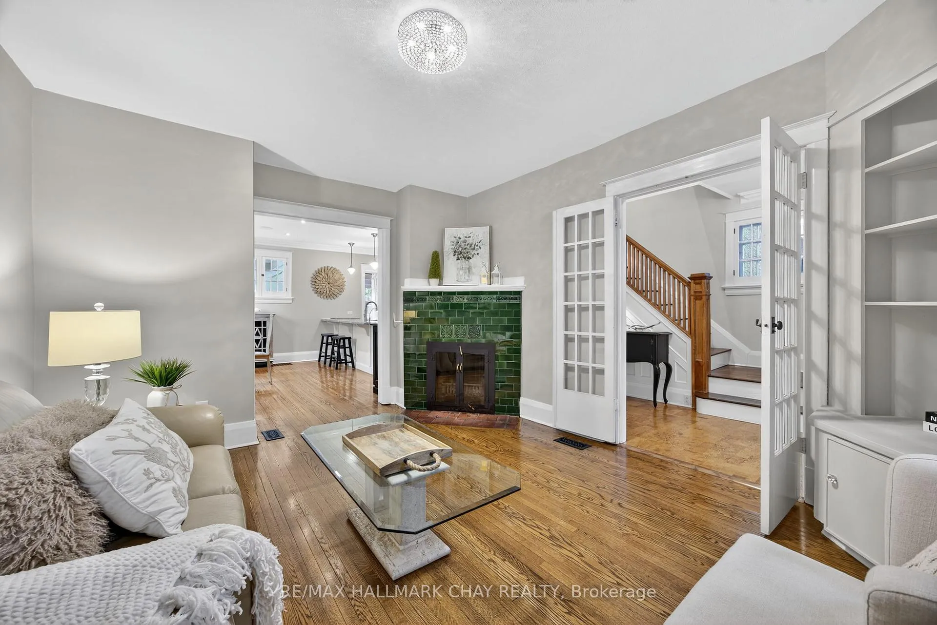 Photo 15 of 53 Eccles Street N, Barrie, Queen's Park — HOMEH