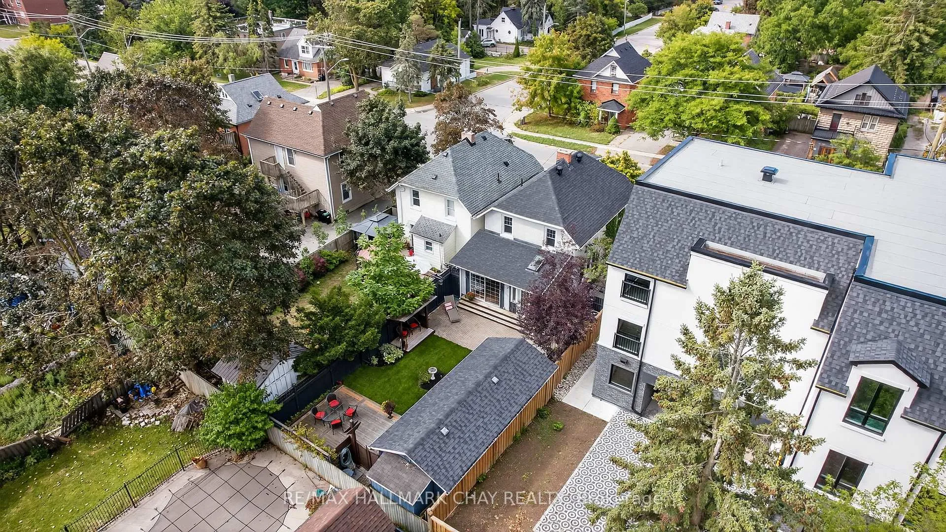 Photo 47 of 53 Eccles Street N, Barrie, Queen's Park — HOMEH