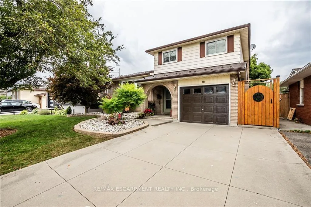 Photo 3 of 29 Abbington Drive, Hamilton, Gilbert — HOMEH