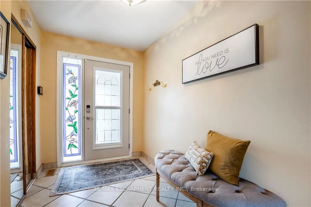 Photo 6 of 29 Abbington Drive, Hamilton, Gilbert — HOMEH