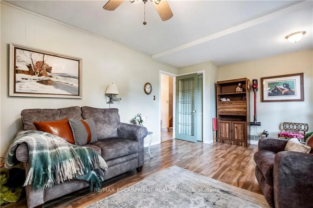 Photo 8 of 29 Abbington Drive, Hamilton, Gilbert — HOMEH