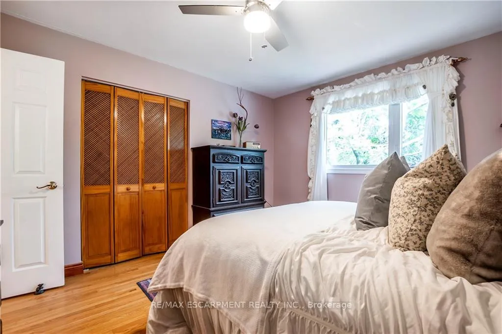 Photo 19 of 29 Abbington Drive, Hamilton, Gilbert — HOMEH