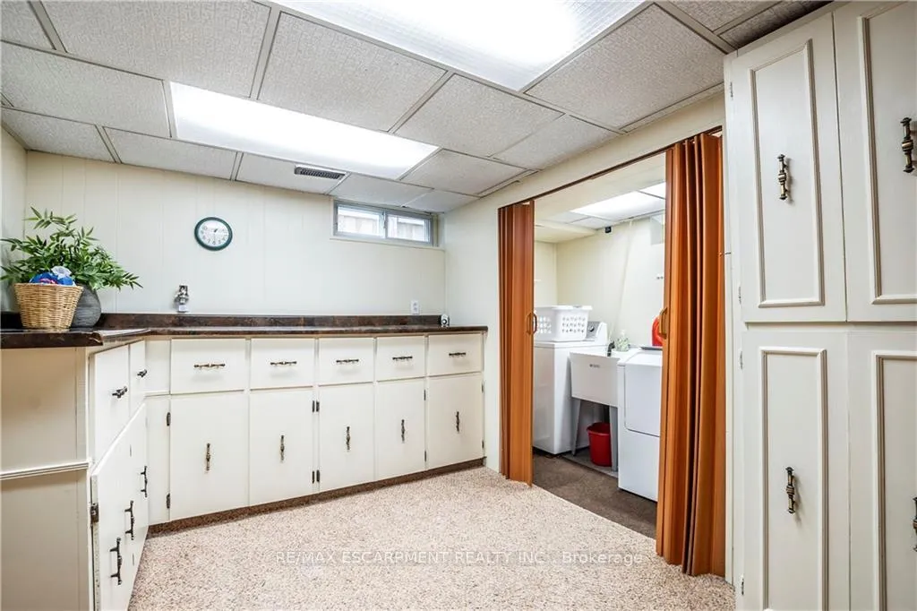 Photo 26 of 29 Abbington Drive, Hamilton, Gilbert — HOMEH