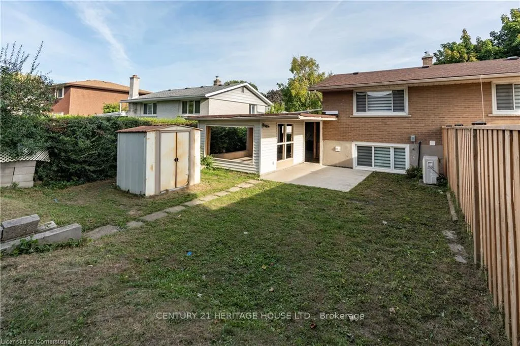 Photo 38 of 34 Dooley Drive, Kitchener — HOMEH
