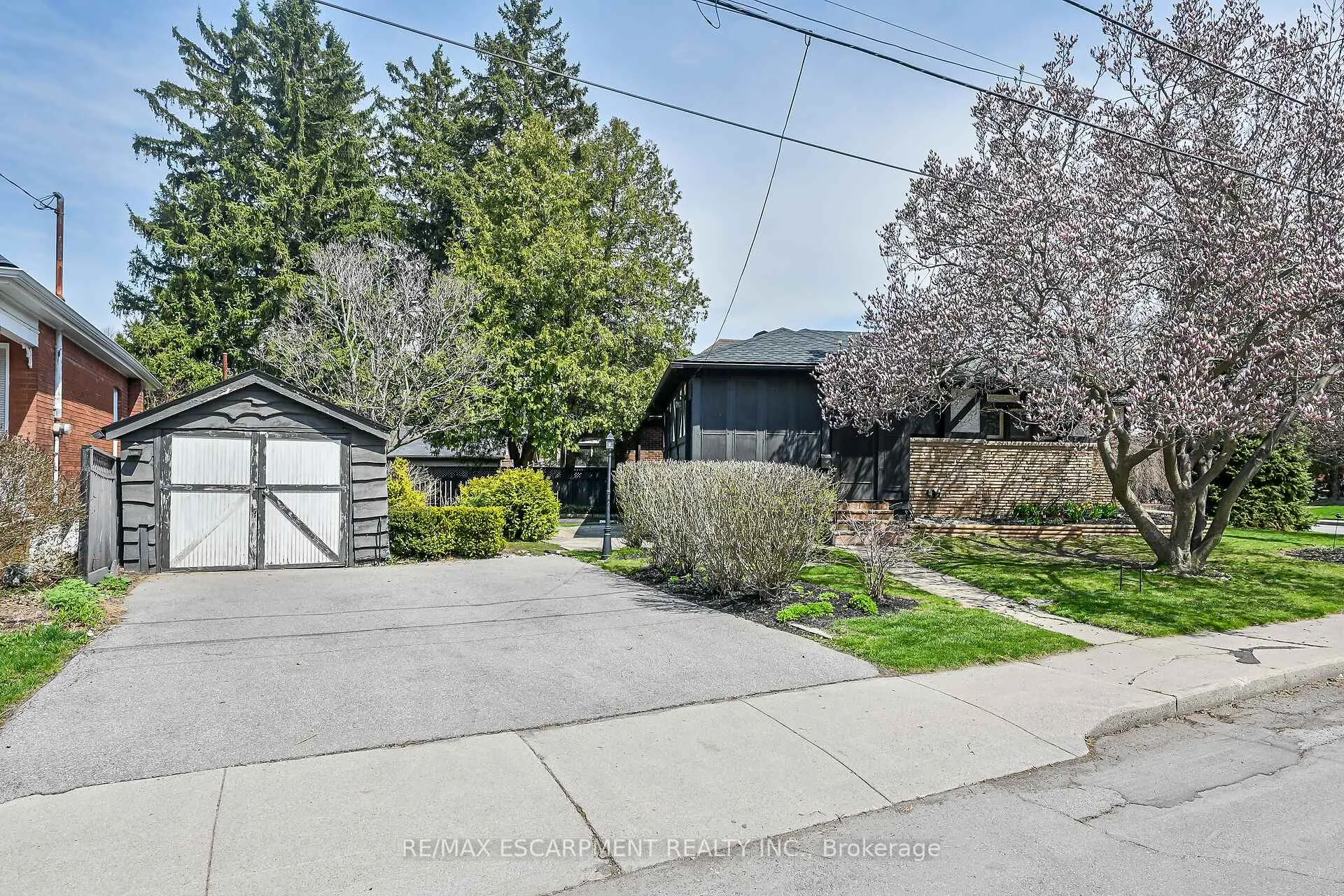 Photo 40 of 42 Newton Avenue, Hamilton, Westdale — HOMEH