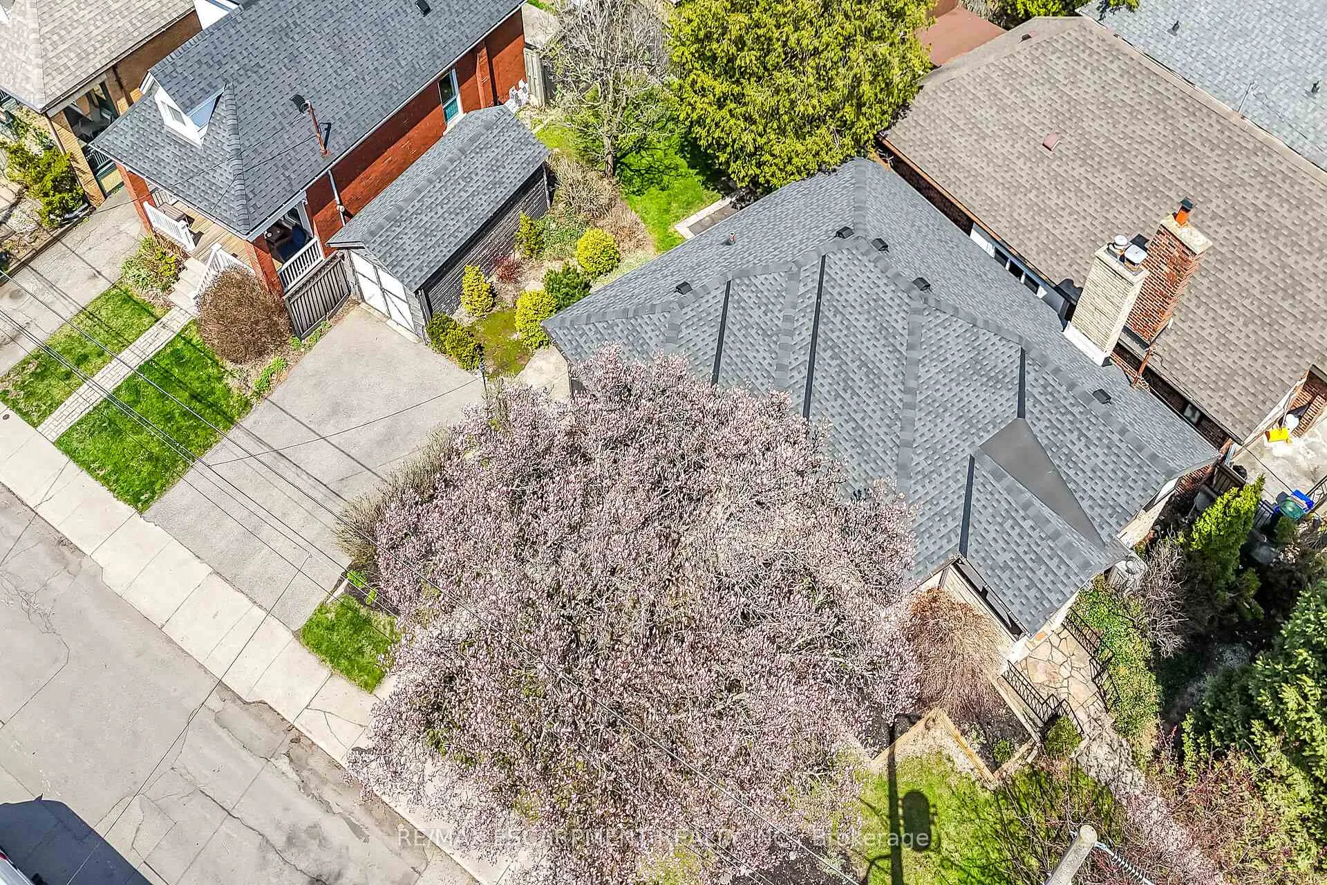 Photo 44 of 42 Newton Avenue, Hamilton, Westdale — HOMEH