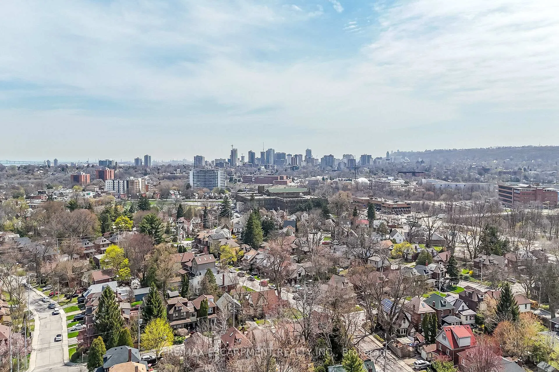 Photo 49 of 42 Newton Avenue, Hamilton, Westdale — HOMEH