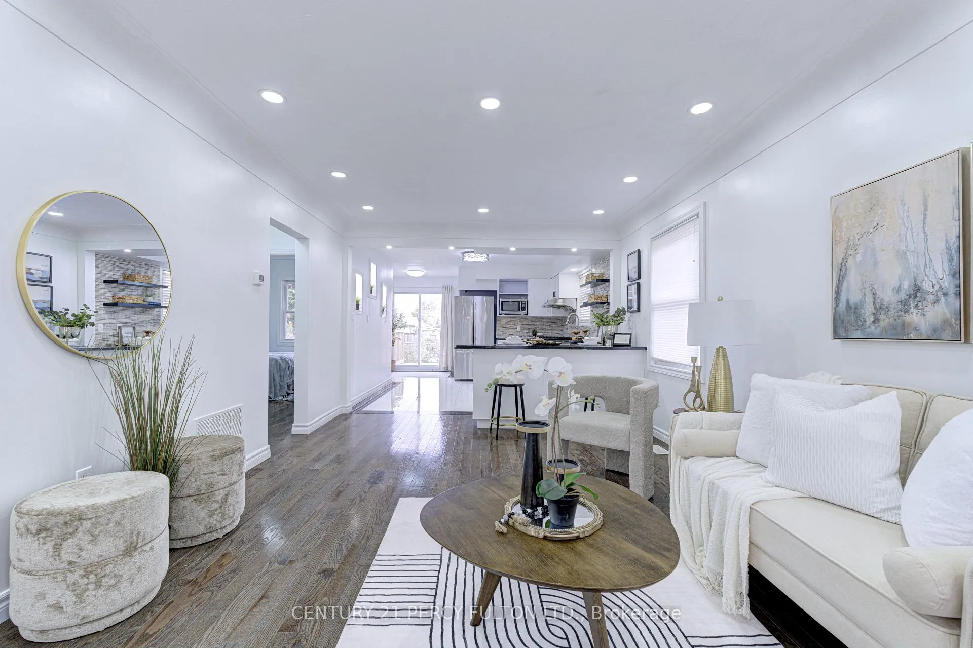 Photo 2 of 477 Britannia Avenue, Hamilton, Normanhurst — HOMEH