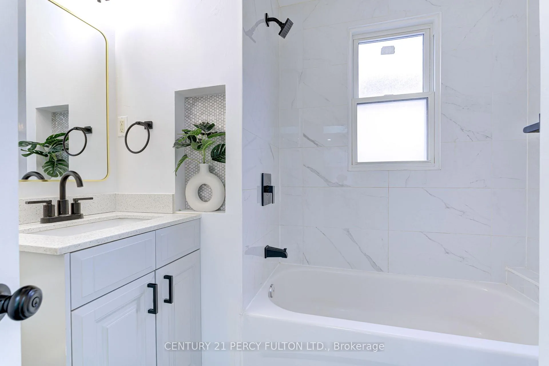 Photo 9 of 477 Britannia Avenue, Hamilton, Normanhurst — HOMEH