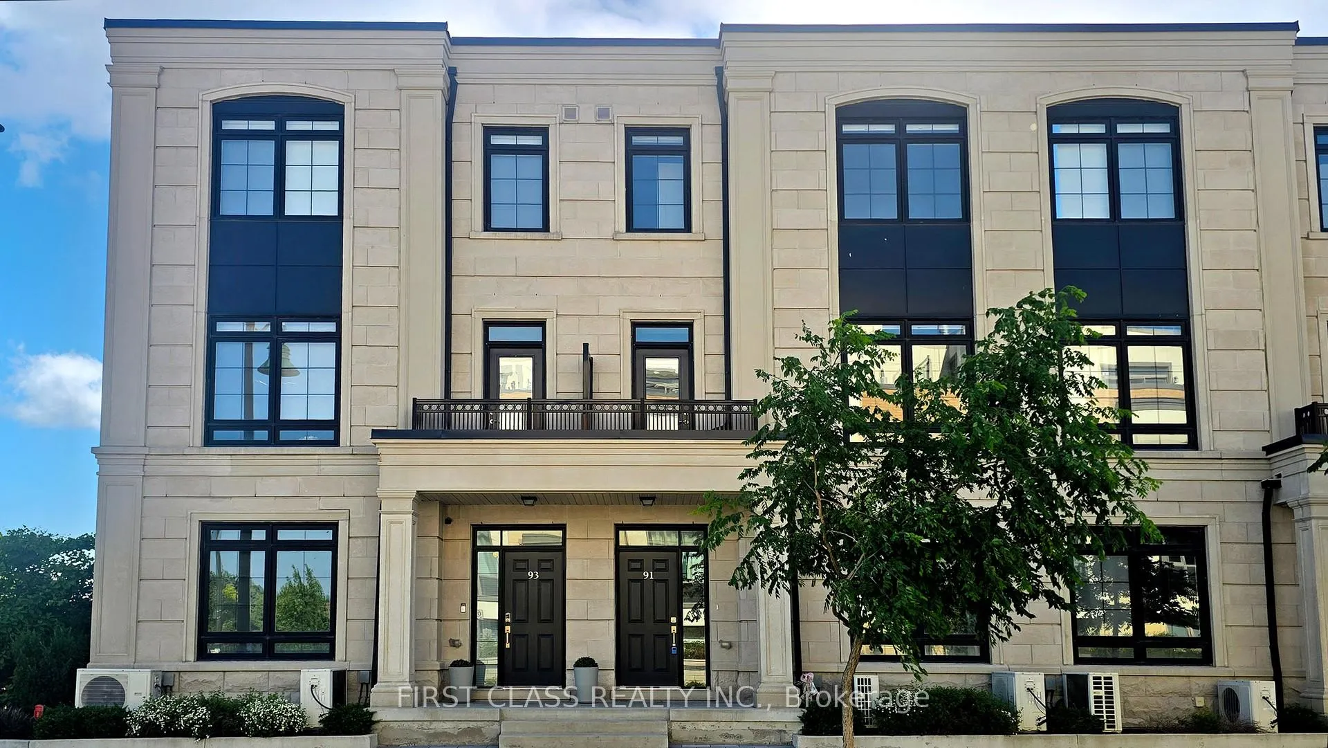 Photo 2 of 91 William Saville Street, Markham, Unionville — HOMEH