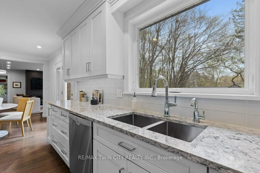 Photo 14 of 302 Shakespeare Drive, Waterloo — HOMEH