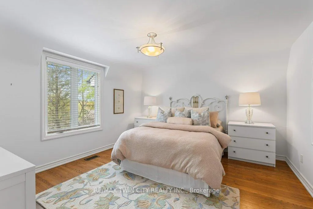 Photo 26 of 302 Shakespeare Drive, Waterloo — HOMEH