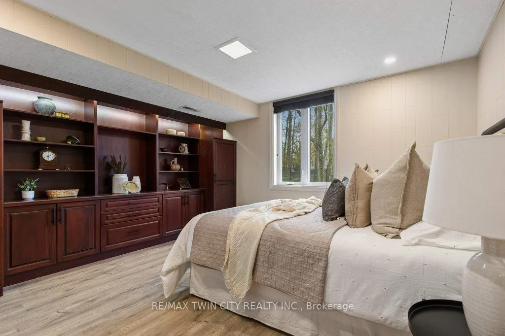 Photo 35 of 302 Shakespeare Drive, Waterloo — HOMEH