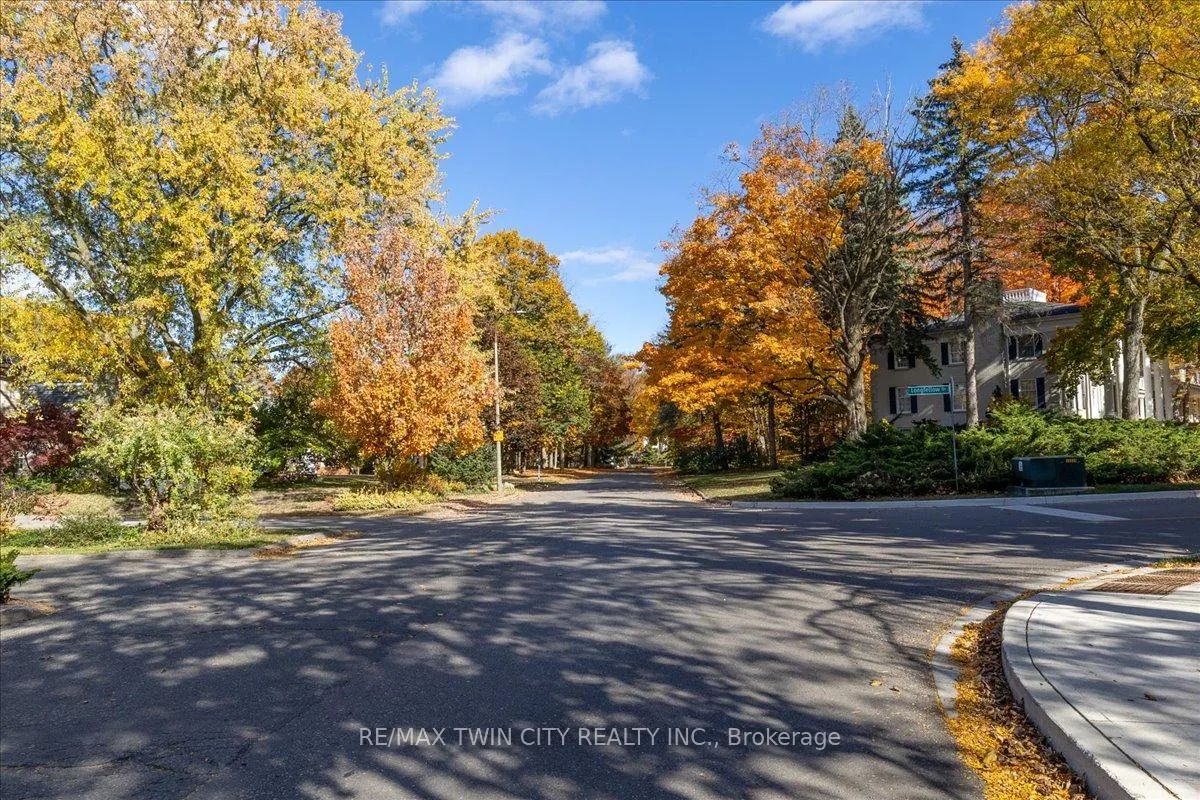 Photo 43 of 302 Shakespeare Drive, Waterloo — HOMEH