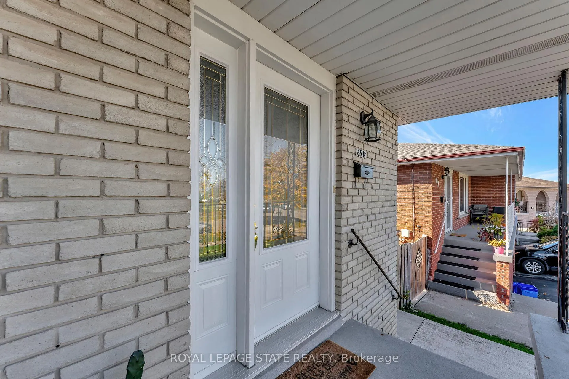 Photo 4 of 65 1/2 Eastbury Drive, Hamilton, Stoney Creek — HOMEH