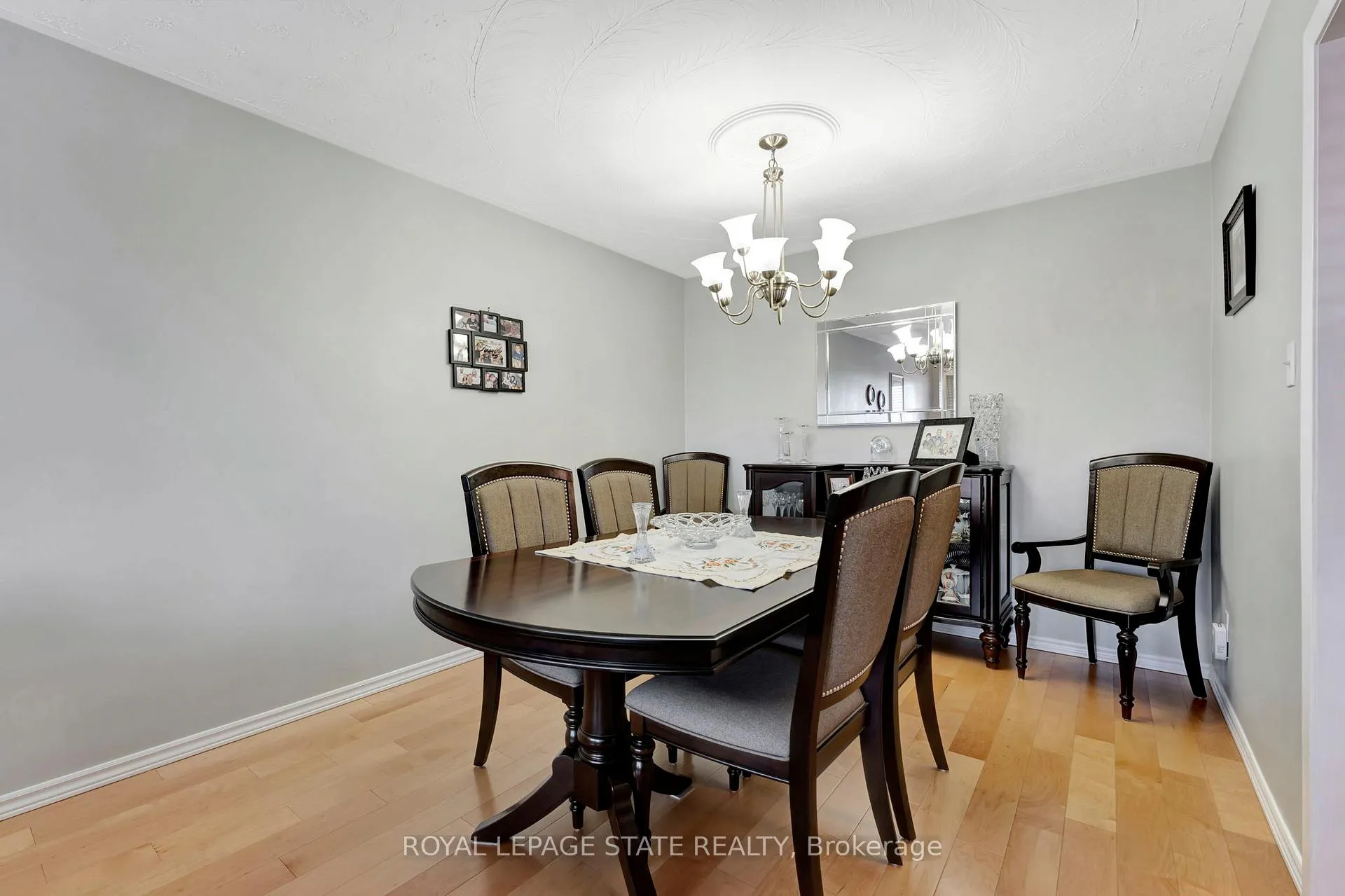 Photo 9 of 65 1/2 Eastbury Drive, Hamilton, Stoney Creek — HOMEH