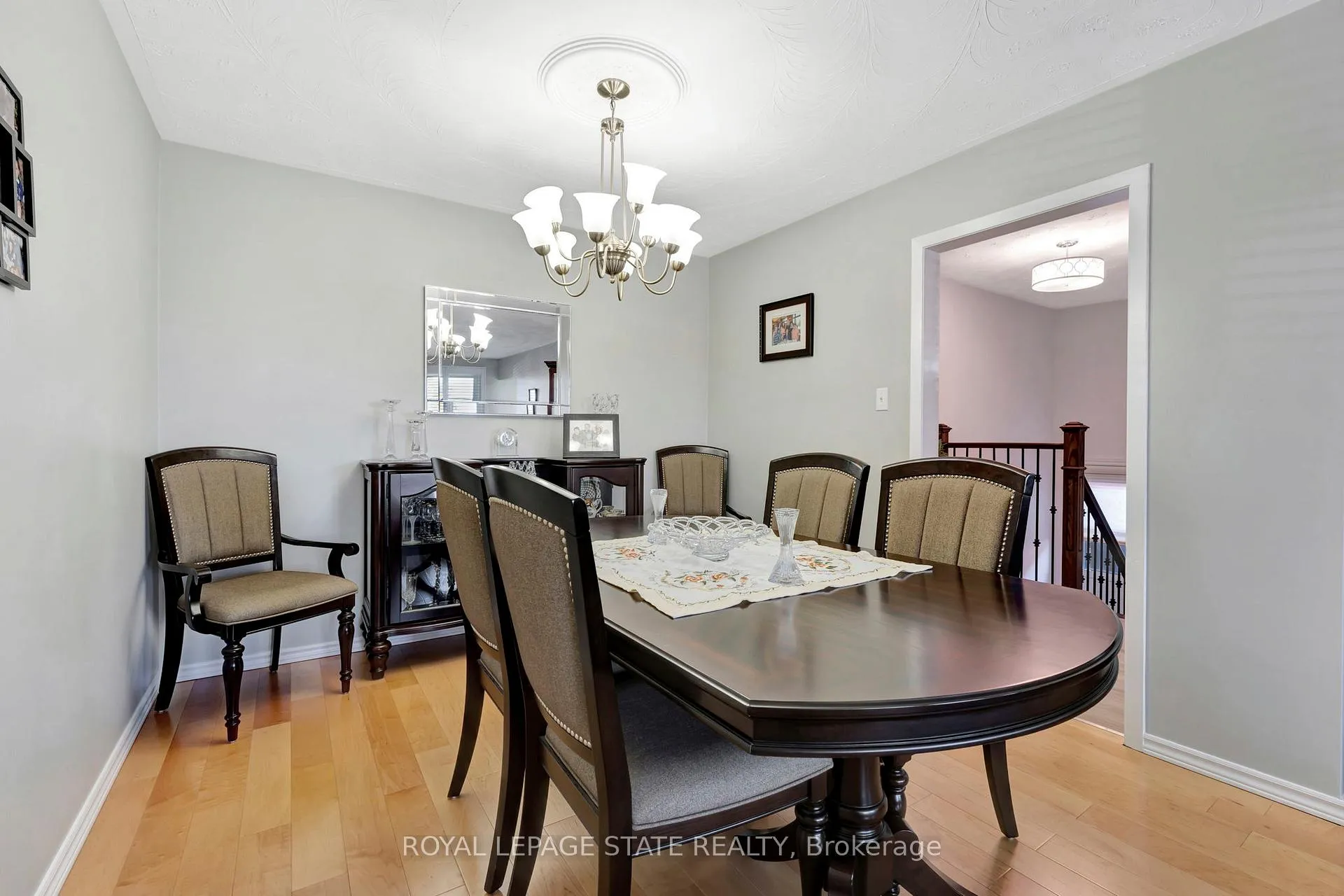 Photo 10 of 65 1/2 Eastbury Drive, Hamilton, Stoney Creek — HOMEH