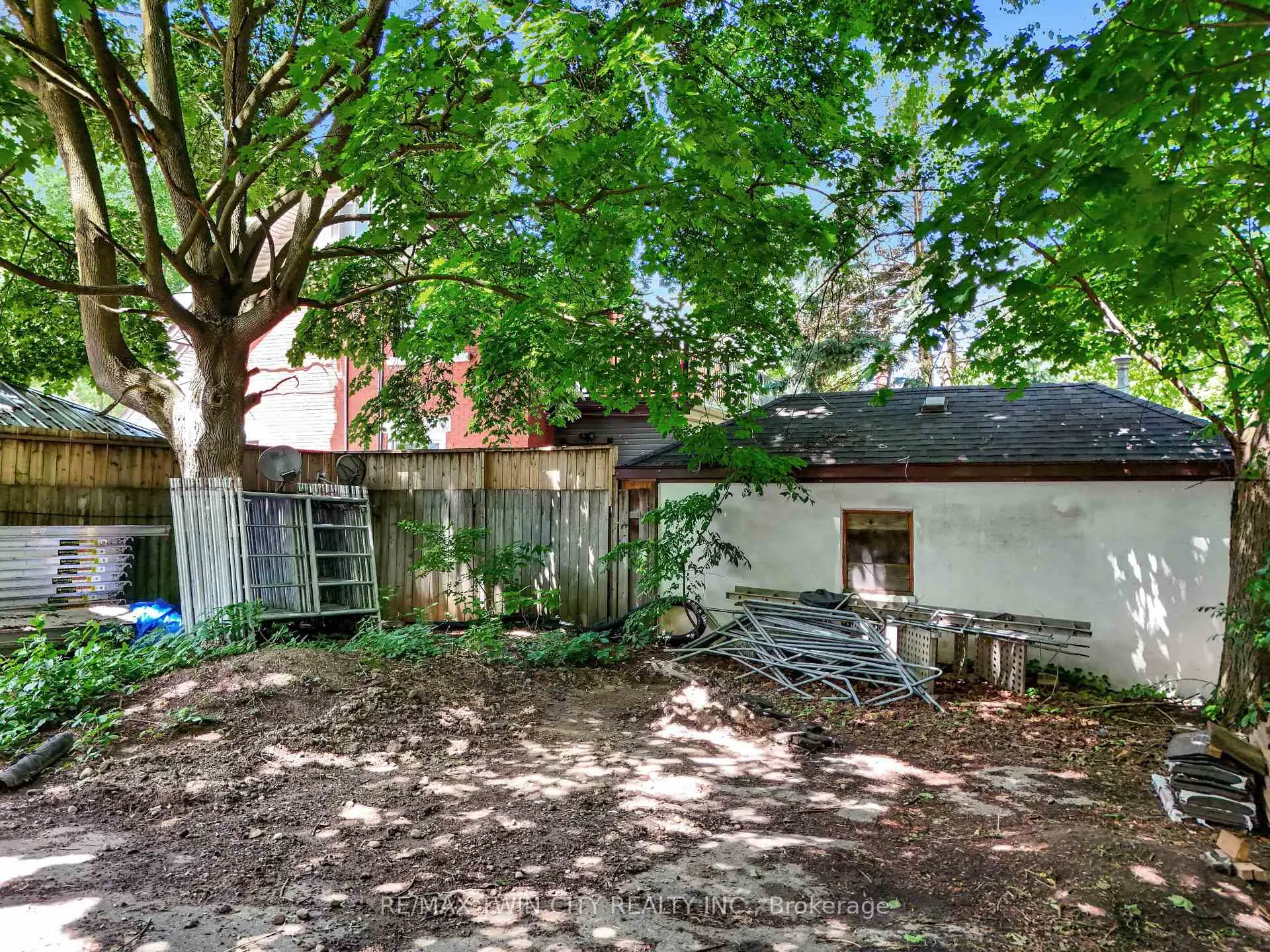 Photo 8 of 66 Union Street E, Waterloo — HOMEH