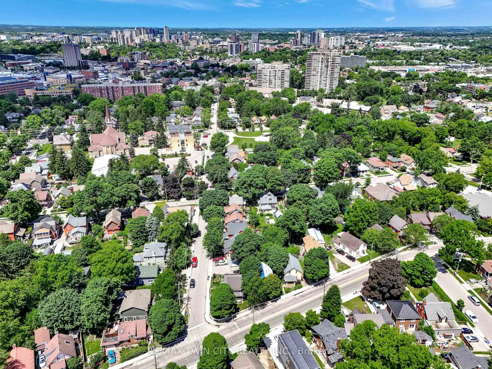 Photo 12 of 66 Union Street E, Waterloo — HOMEH