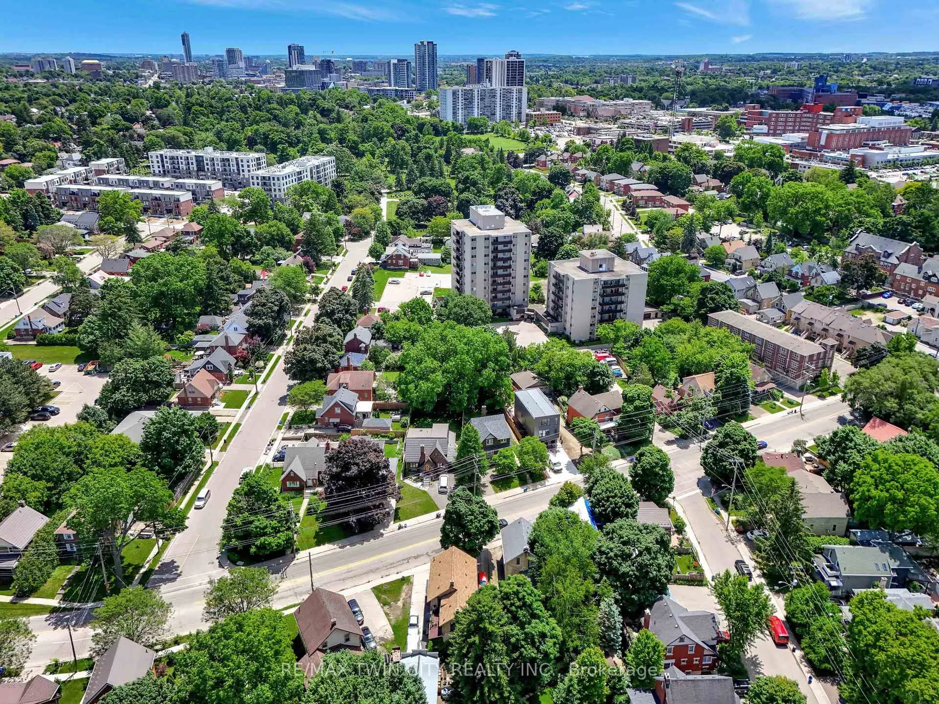 Photo 15 of 66 Union Street E, Waterloo — HOMEH