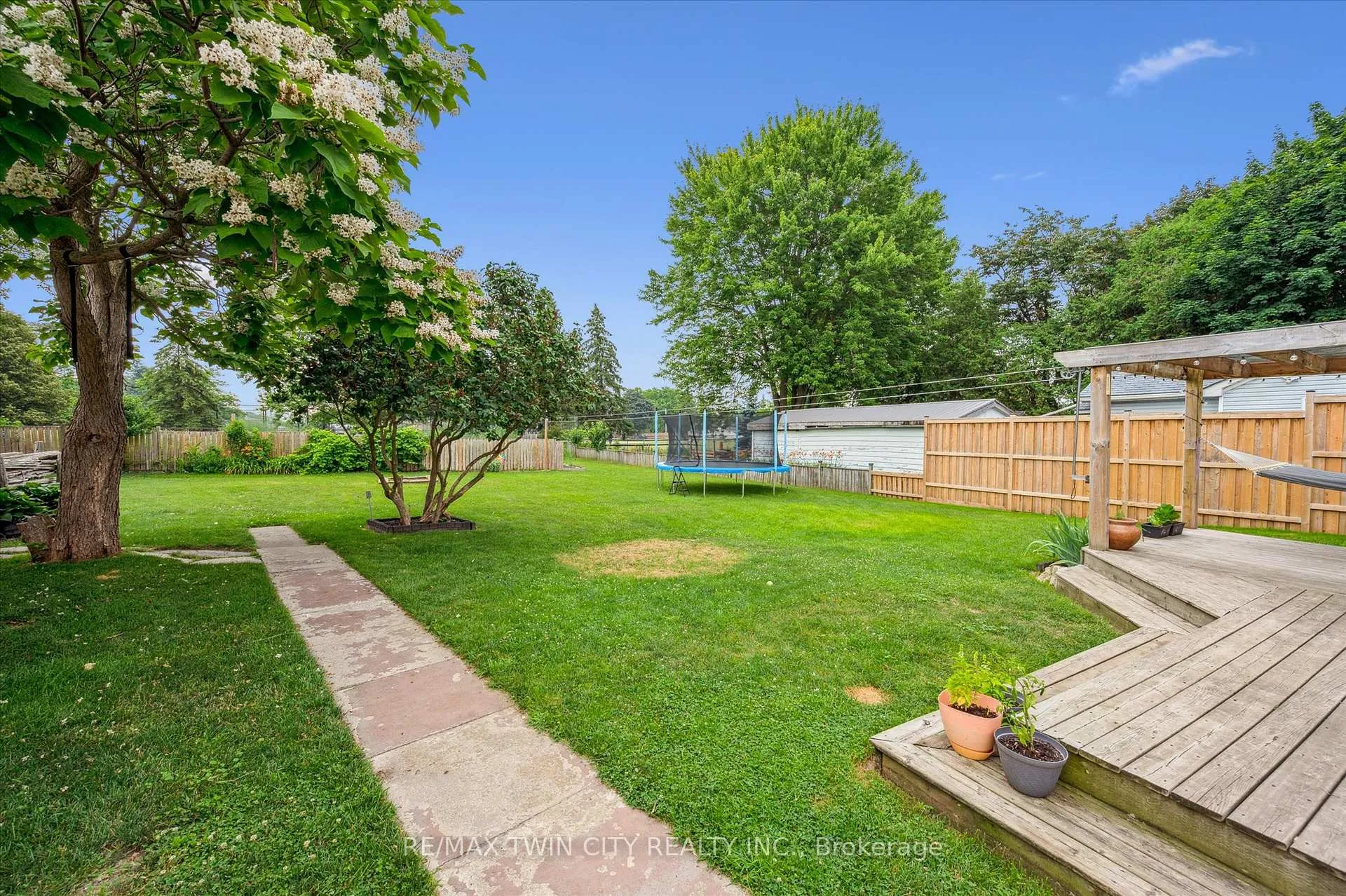 Photo 46 of 999 Northfield Drive E, Woolwich — HOMEH